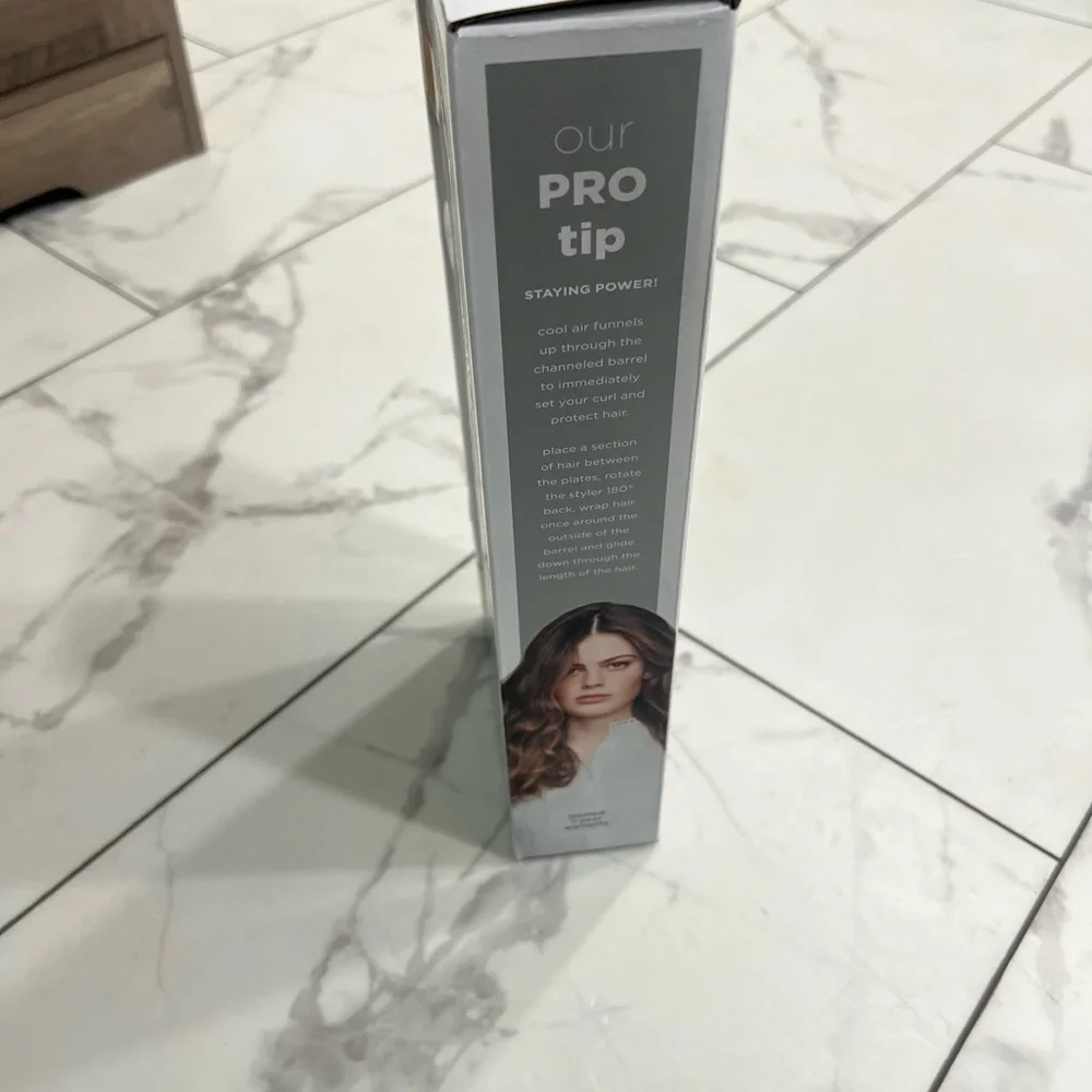 Cool Air Styler - Sleek Black - new never opened